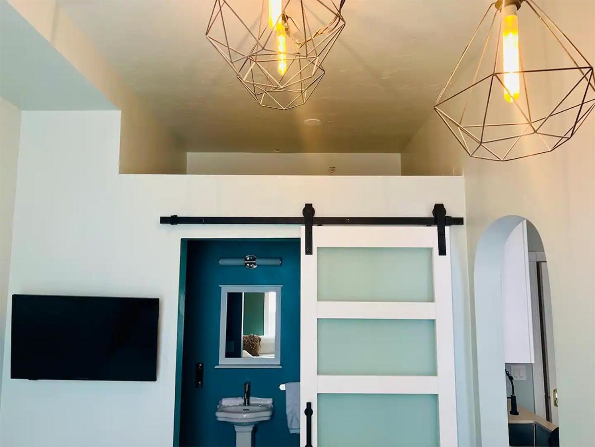 Somerset Hotel Сан Диего Екстериор снимка