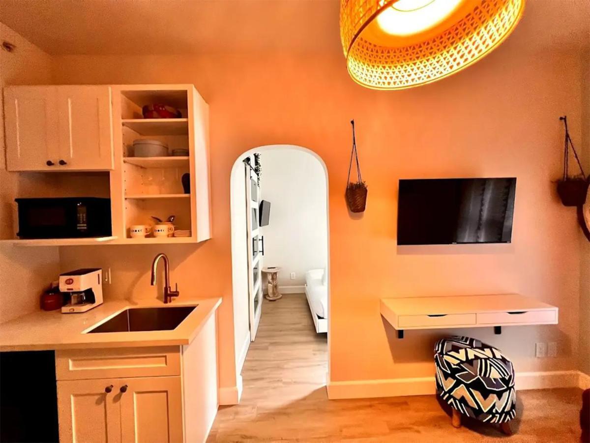 Somerset Hotel Сан Диего Екстериор снимка